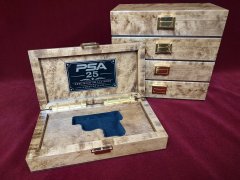 BIRDSEYE MAPLE PRESENTATION CASE