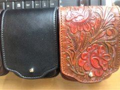 CELL PHONE CASE HOLSTER. HAND TOOLED. PAINTED. BROWN.