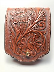 CELL PHONE CASE HOLSTER. STEERHIDE. CARVED. BROWN.